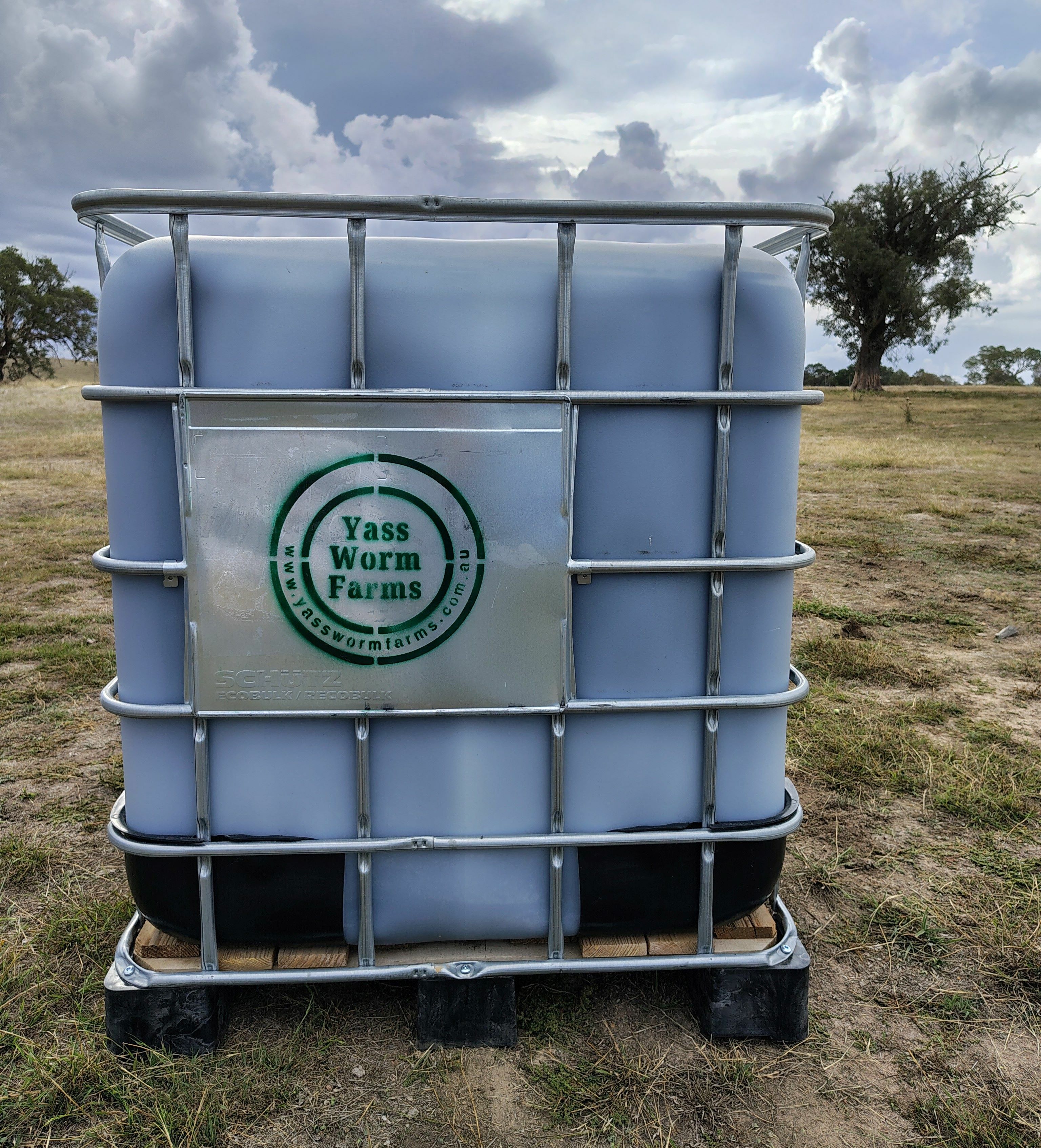 IBC 1000L Worm Juice Fertiliser